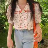 Camisa de cuello Peter Pan con estampado floral retro
